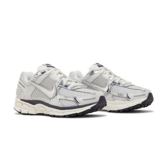Air Zoom Vomero 5 Photon Dust Metallic Silver