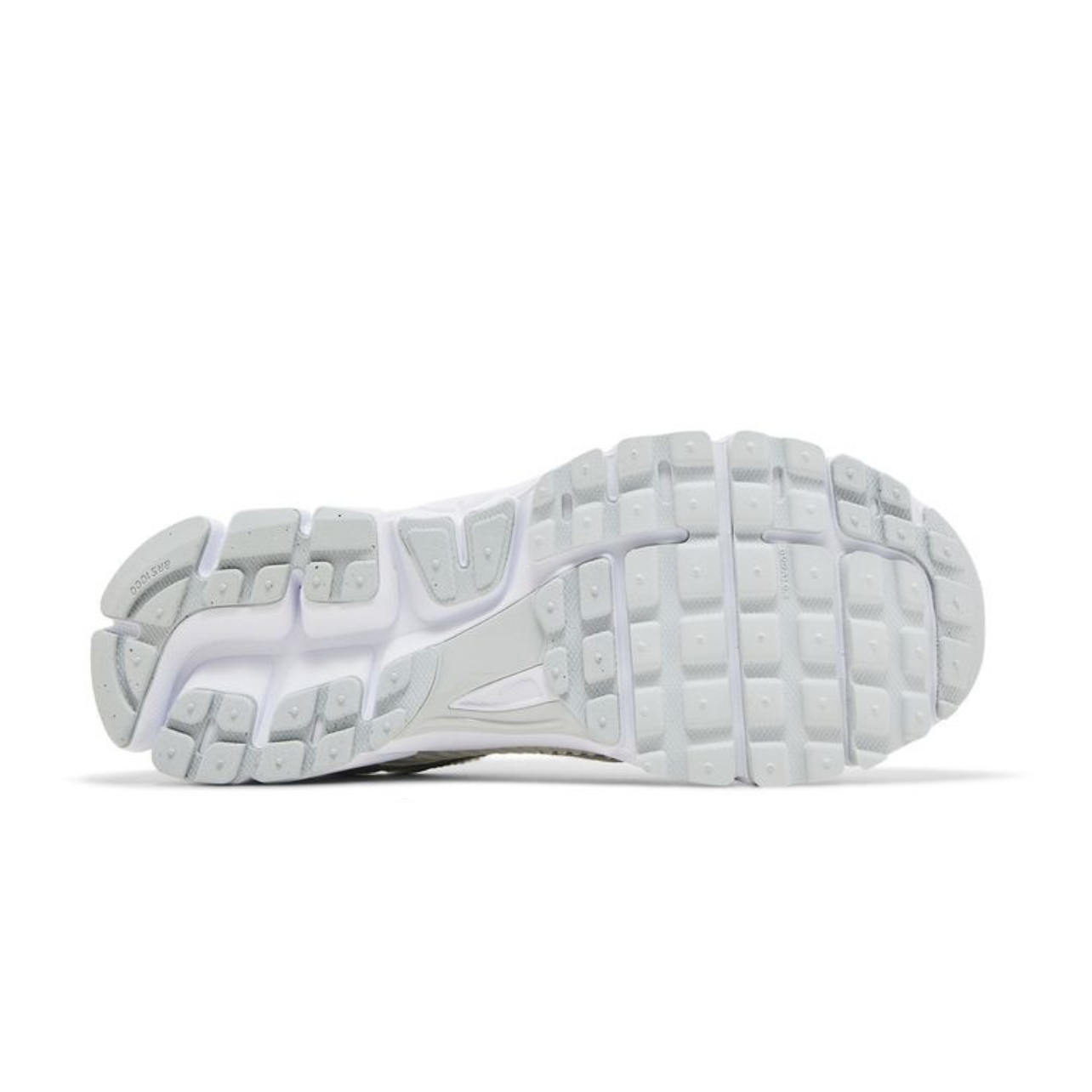 Air Zoom Vomero 5 Chrome Toe
