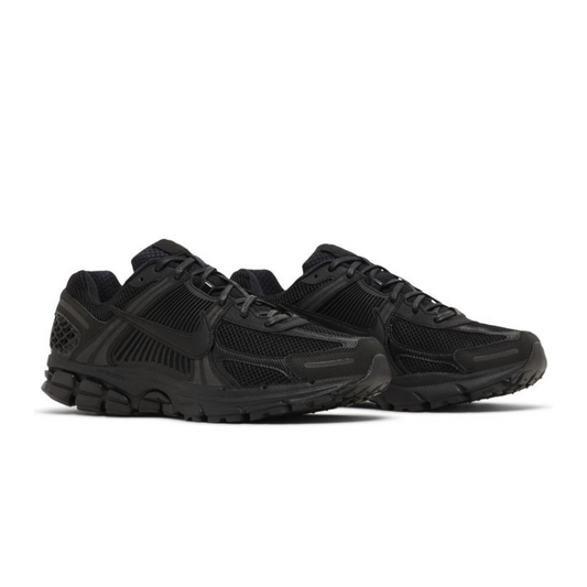 Air Zoom Vomero 5 Triple Black