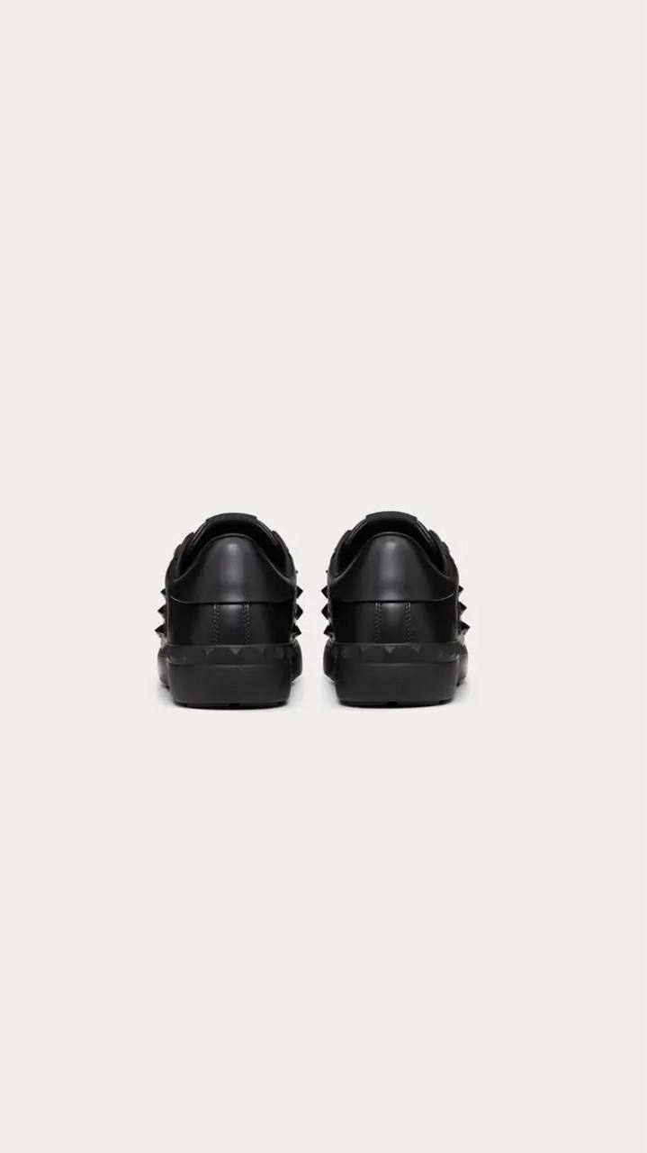 Valentino Garavani Rockstud Untitled Sneaker – Black