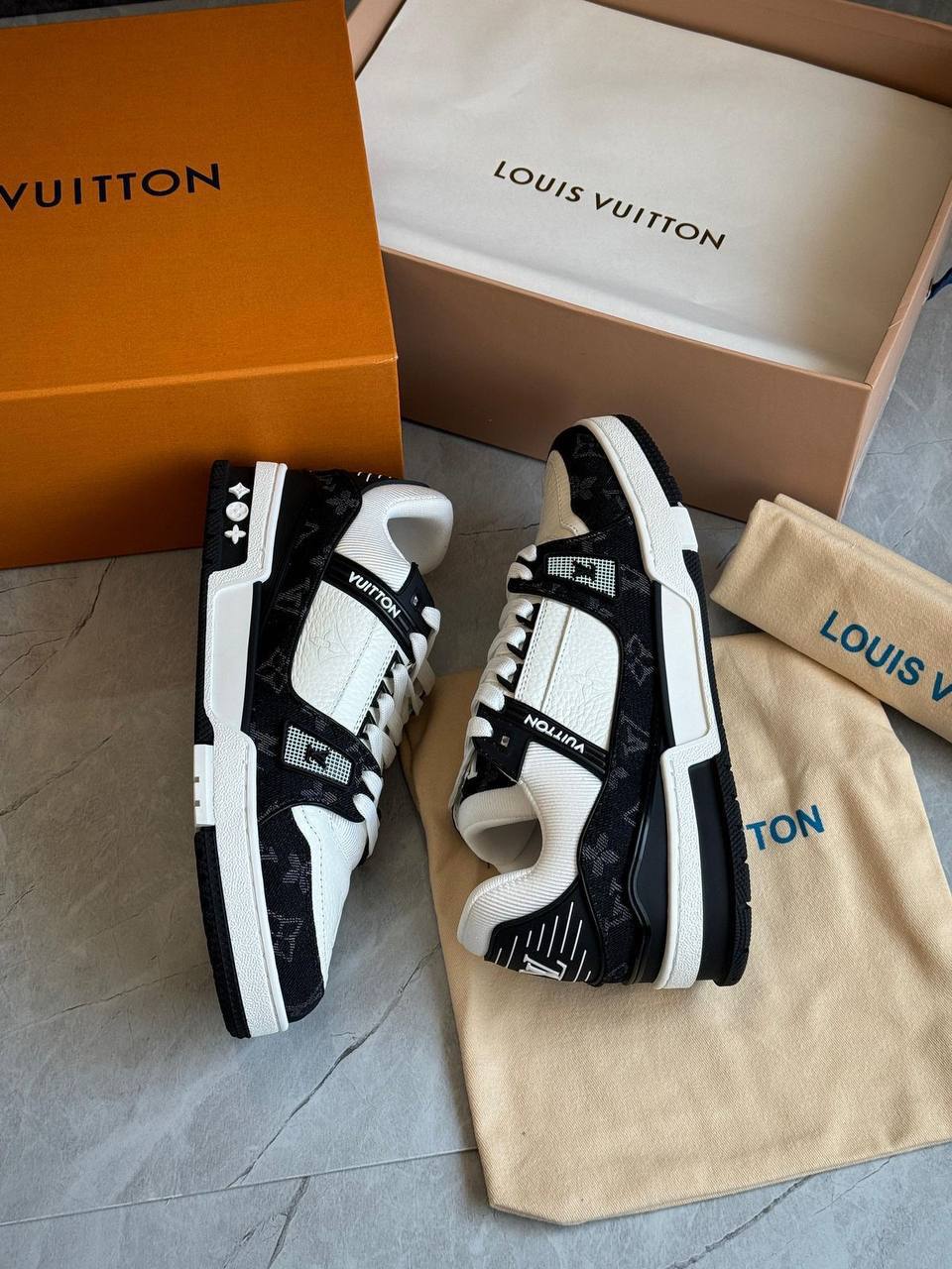 Louis Vuitton LV trainer black   monogram white